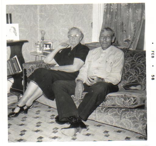Reason Milford Davis & Wife Maude