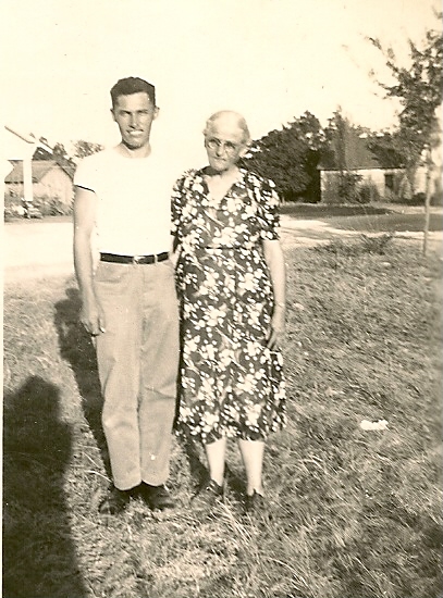 S. E. Baker & Mother Elizabeth "Betty" (Davis) Baker